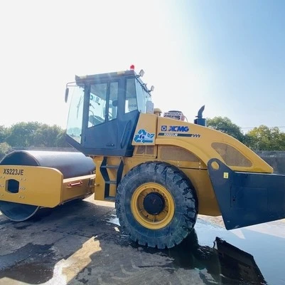 XCMG XS223  Road Roller (3)